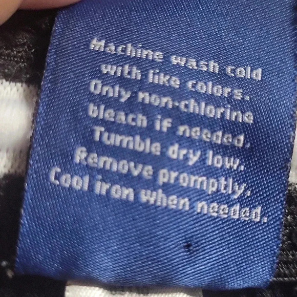 Reebok‎ Black Women's Running Shorts Size S - Picture 7 of 7